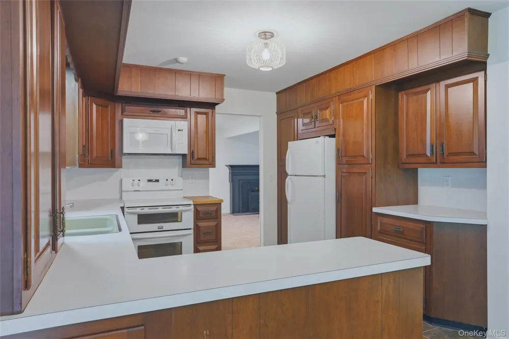 2320 Glasco Turnpike Woodstock, NY 12498