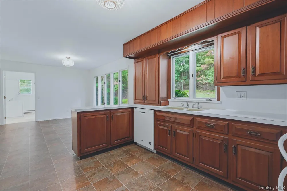 2320 Glasco Turnpike Woodstock, NY 12498