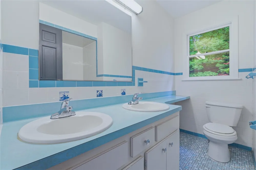 2320 Glasco Turnpike Woodstock, NY 12498