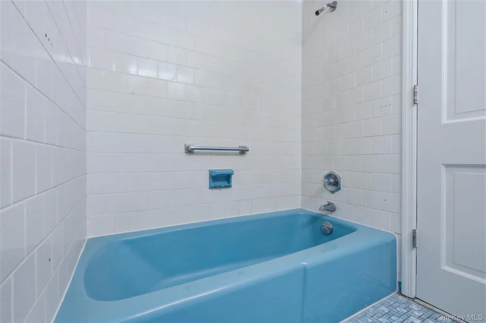 2320 Glasco Turnpike Woodstock, NY 12498