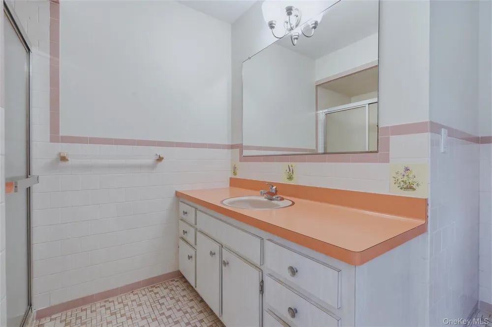 2320 Glasco Turnpike Woodstock, NY 12498