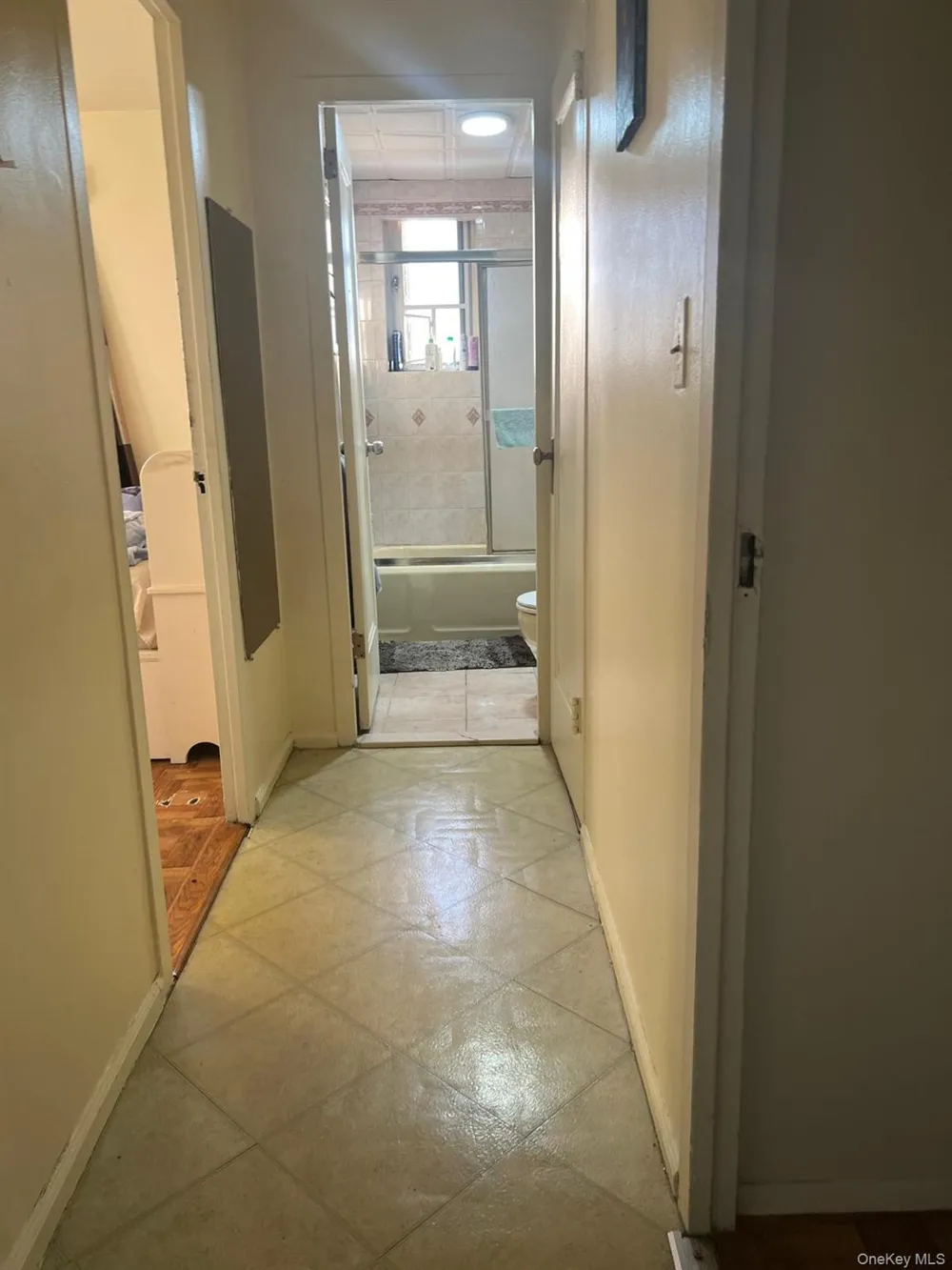 14 Metropolitan Oval #5G Bronx, NY 10462