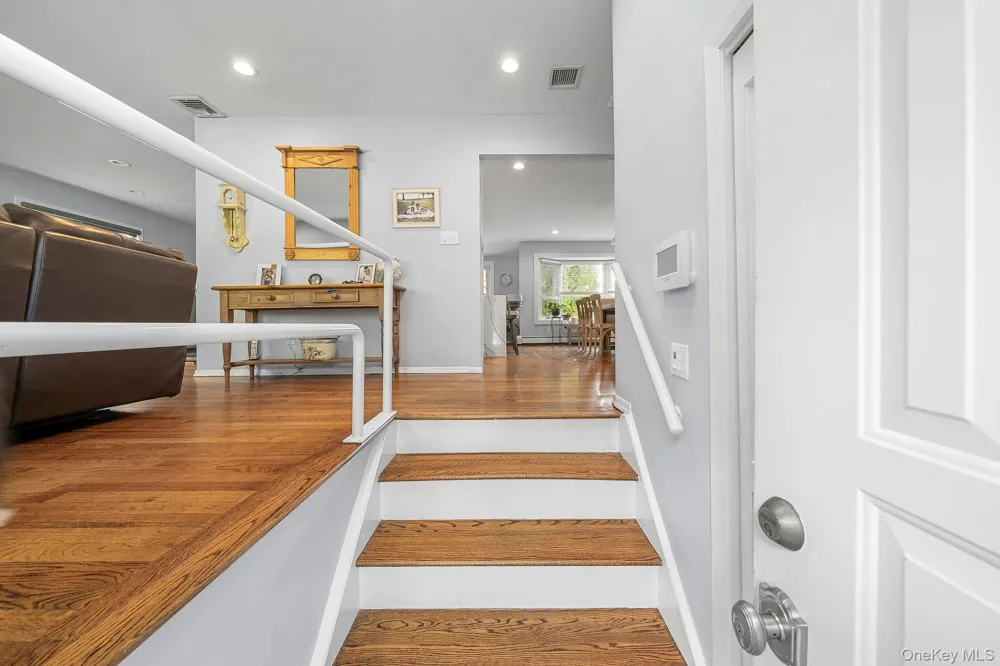 1 Cortland Avenue Jericho, NY 11753