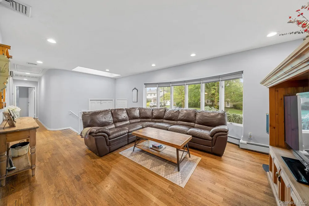 1 Cortland Avenue Jericho, NY 11753