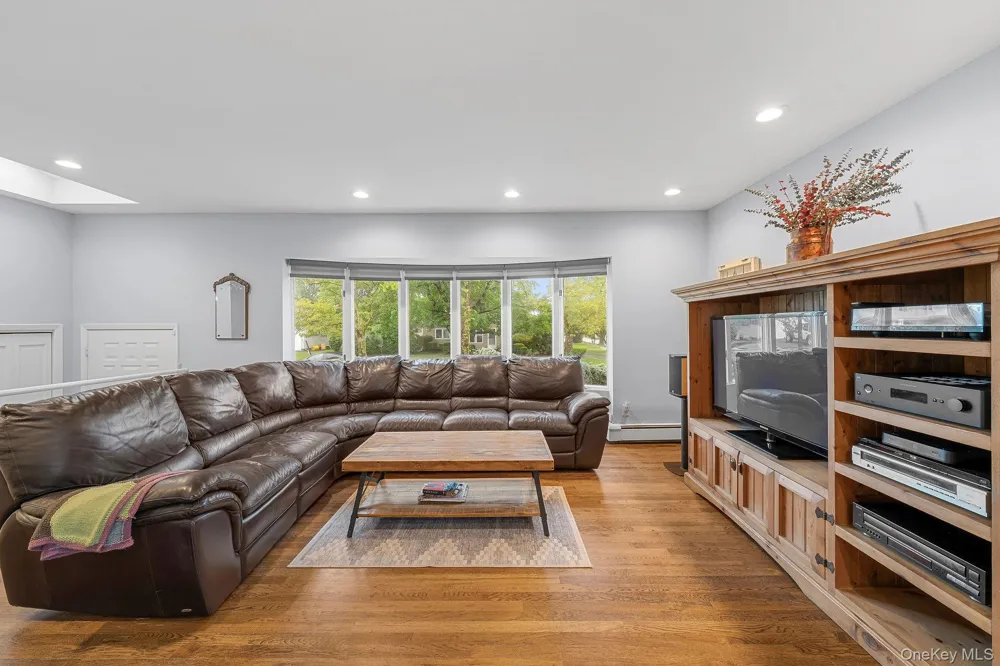 1 Cortland Avenue Jericho, NY 11753