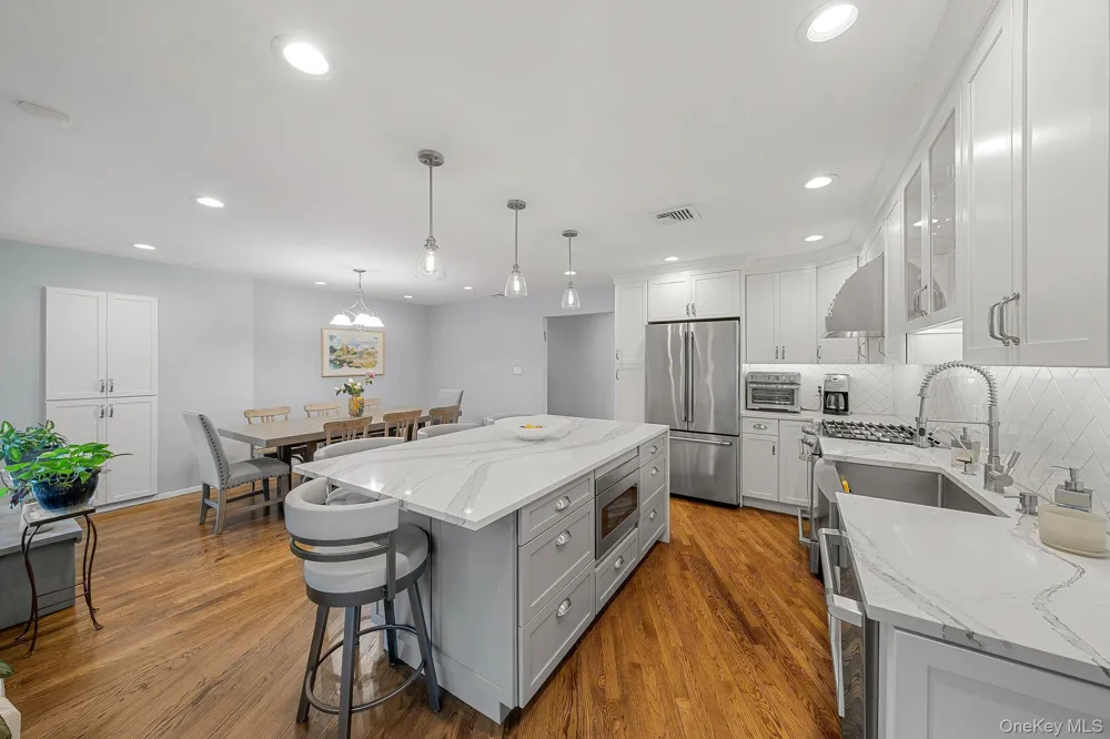 1 Cortland Avenue Jericho, NY 11753