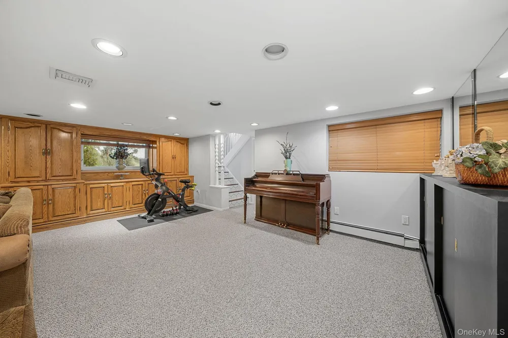 1 Cortland Avenue Jericho, NY 11753