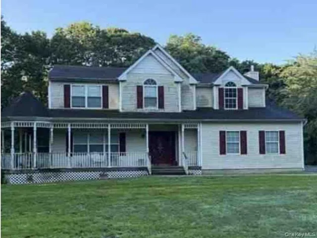 14 Cedar Grove Terrace Middle Island, NY 11953