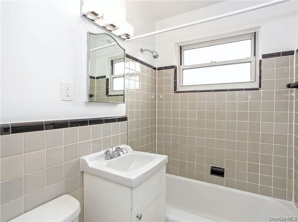 15 Quinby Avenue #1E White Plains, NY 10606