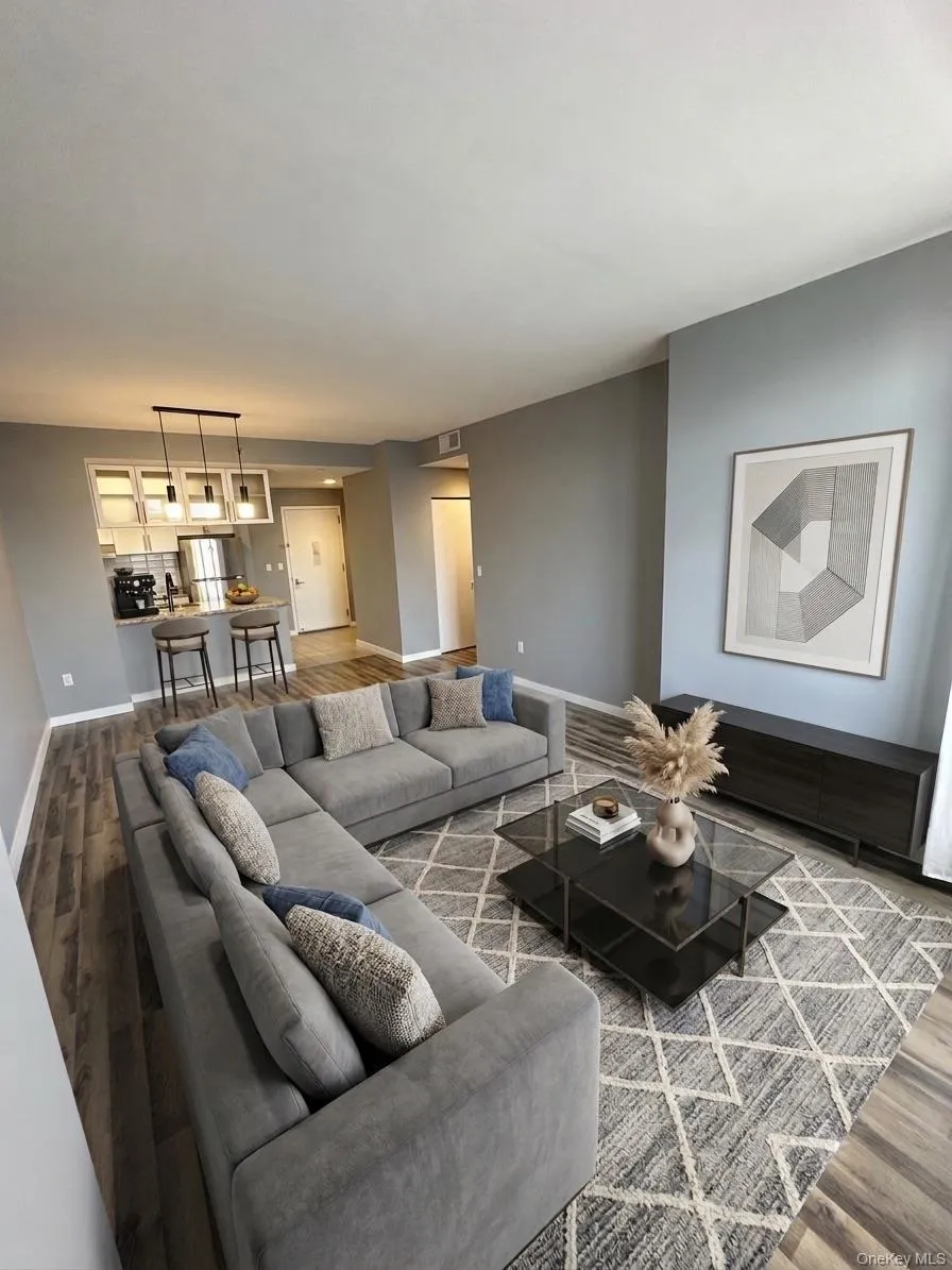 40-26 College Point Boulevard #18D Flushing, NY 11354