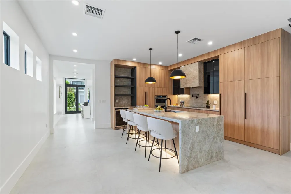 1133 NE 12th Avenue Fort Lauderdale, FL 33304