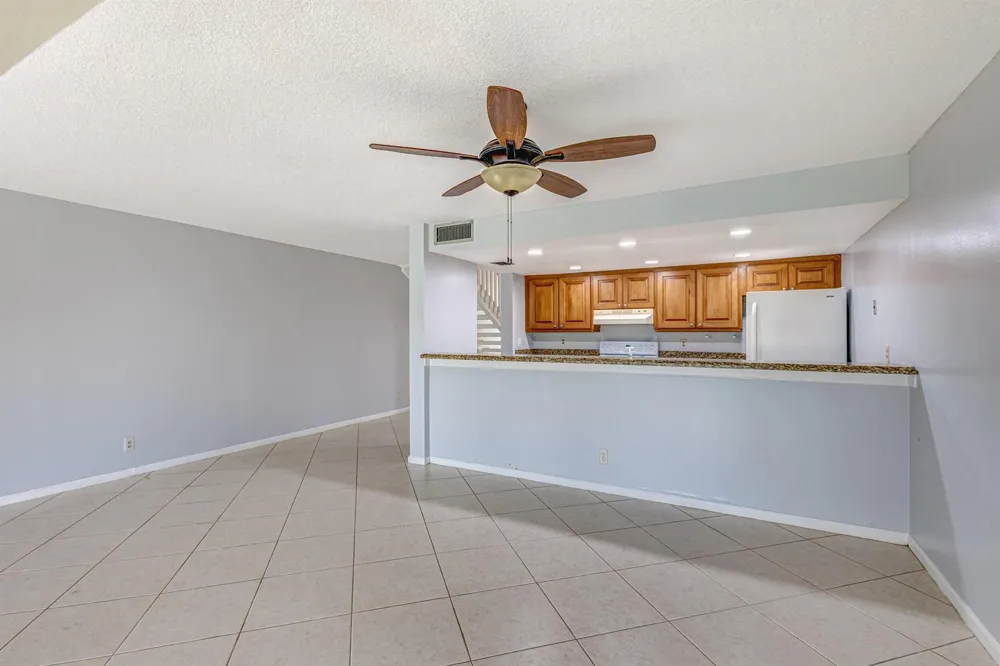 227 OLD MEADOW WAY Palm Beach Gardens, FL 33418