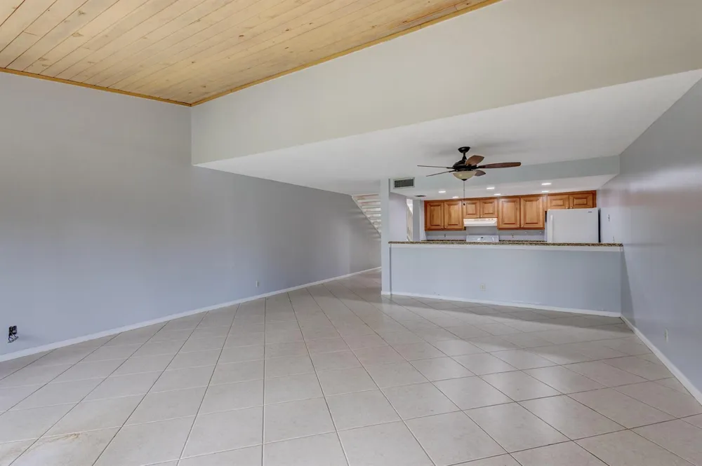 227 OLD MEADOW WAY Palm Beach Gardens, FL 33418