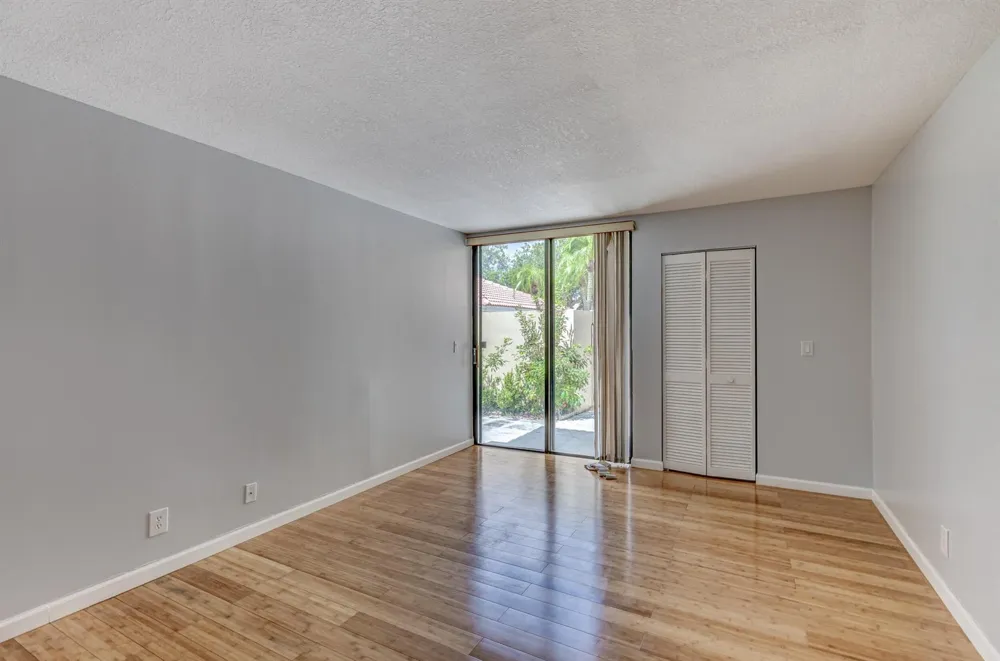227 OLD MEADOW WAY Palm Beach Gardens, FL 33418