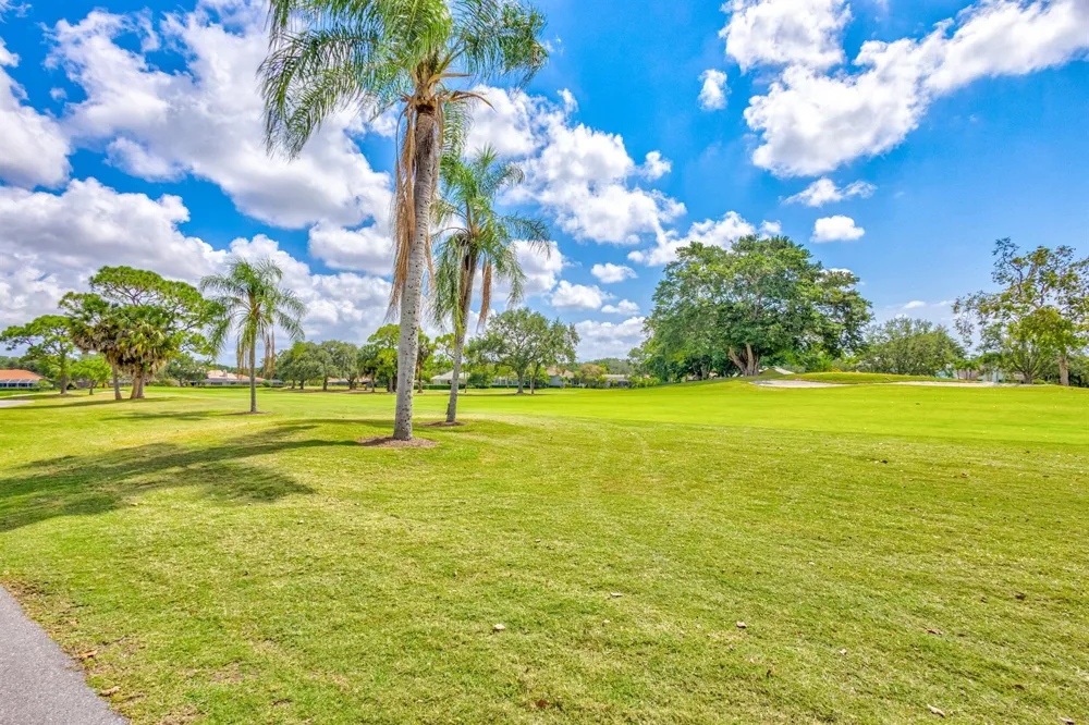 227 OLD MEADOW WAY Palm Beach Gardens, FL 33418