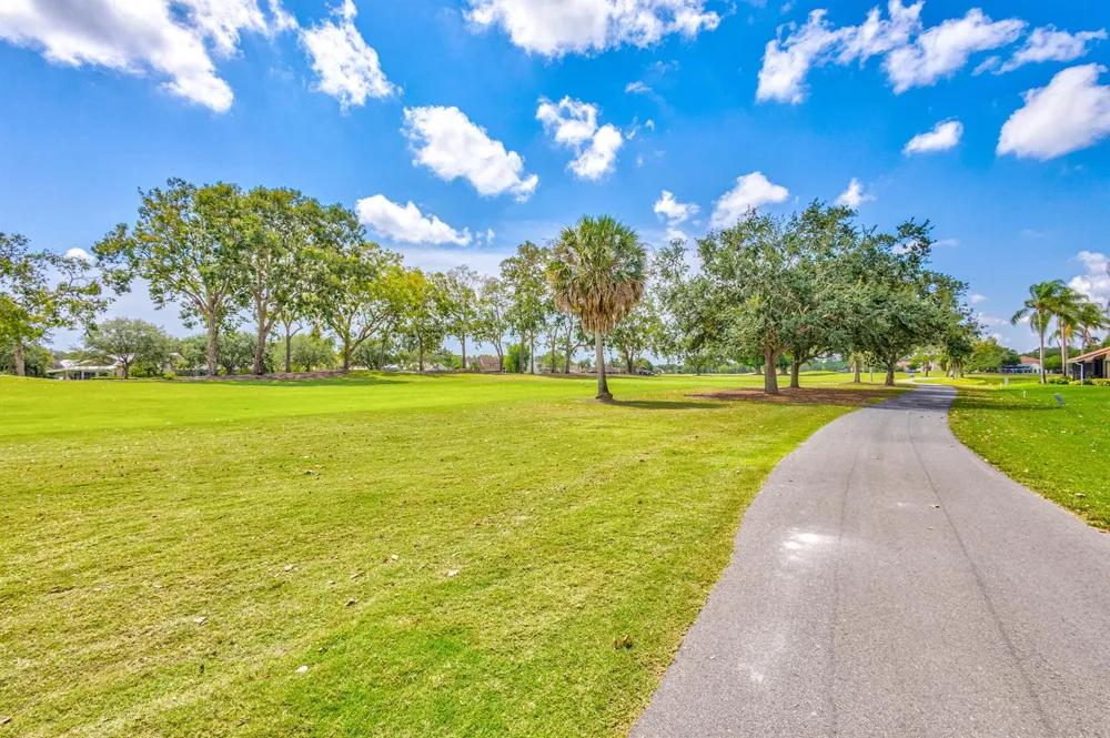 227 OLD MEADOW WAY Palm Beach Gardens, FL 33418