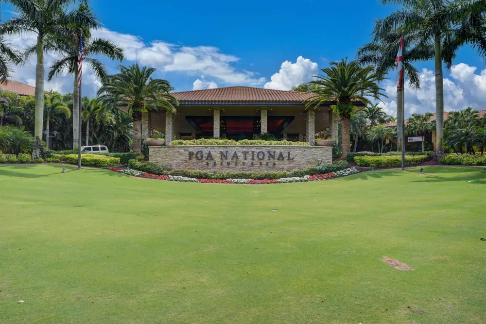 227 OLD MEADOW WAY Palm Beach Gardens, FL 33418