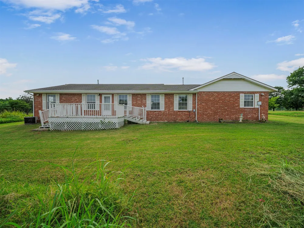 8611 100th Avenue W Skiatook, OK 74070