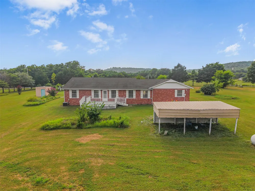 8611 100th Avenue W Skiatook, OK 74070