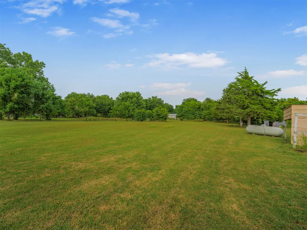 8611 100th Avenue W Skiatook, OK 74070