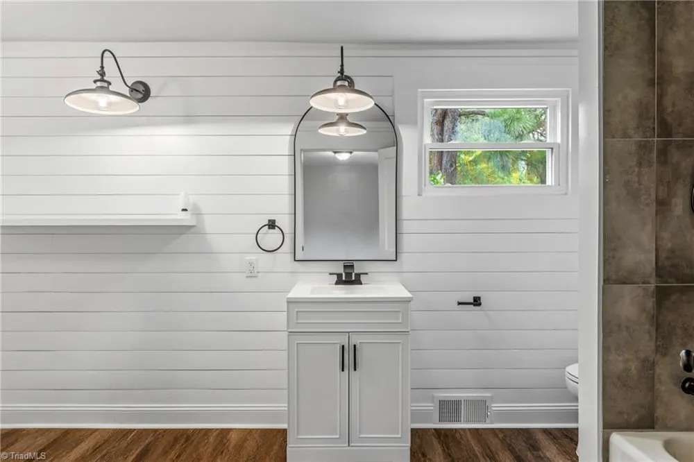 156 Payne Road Thomasville, NC 27360