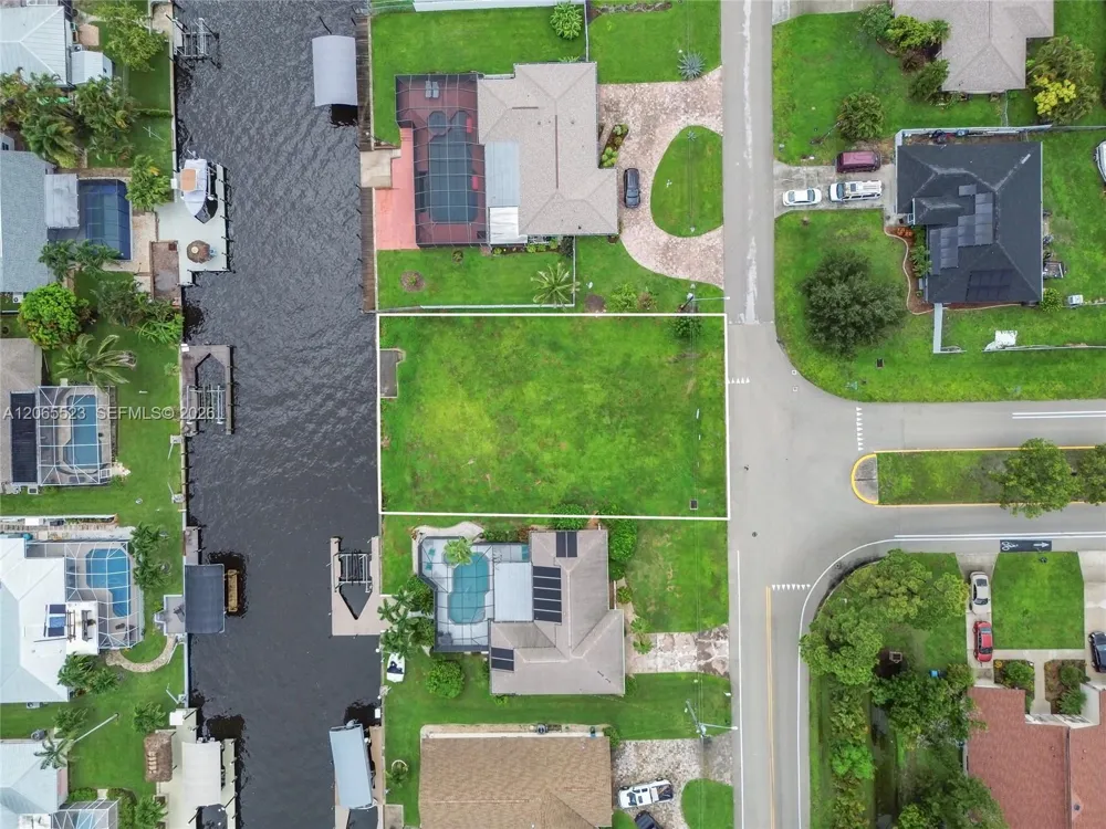 2328 SE 15 Terr Cape Coral, FL 33990