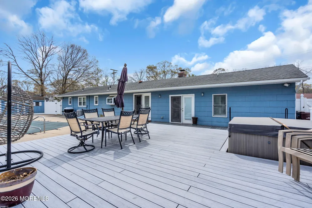 7 Glenwood Drive Bayville, NJ 08721