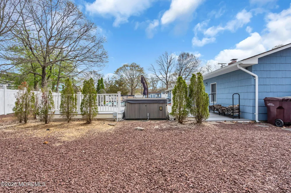 7 Glenwood Drive Bayville, NJ 08721