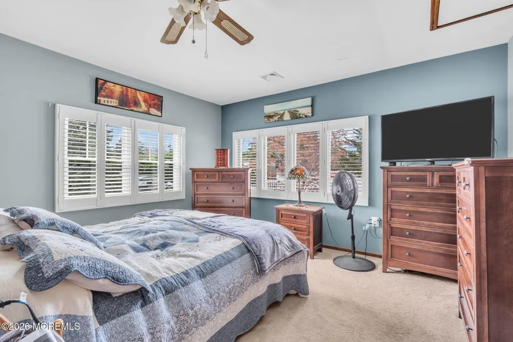 7 Glenwood Drive Bayville, NJ 08721