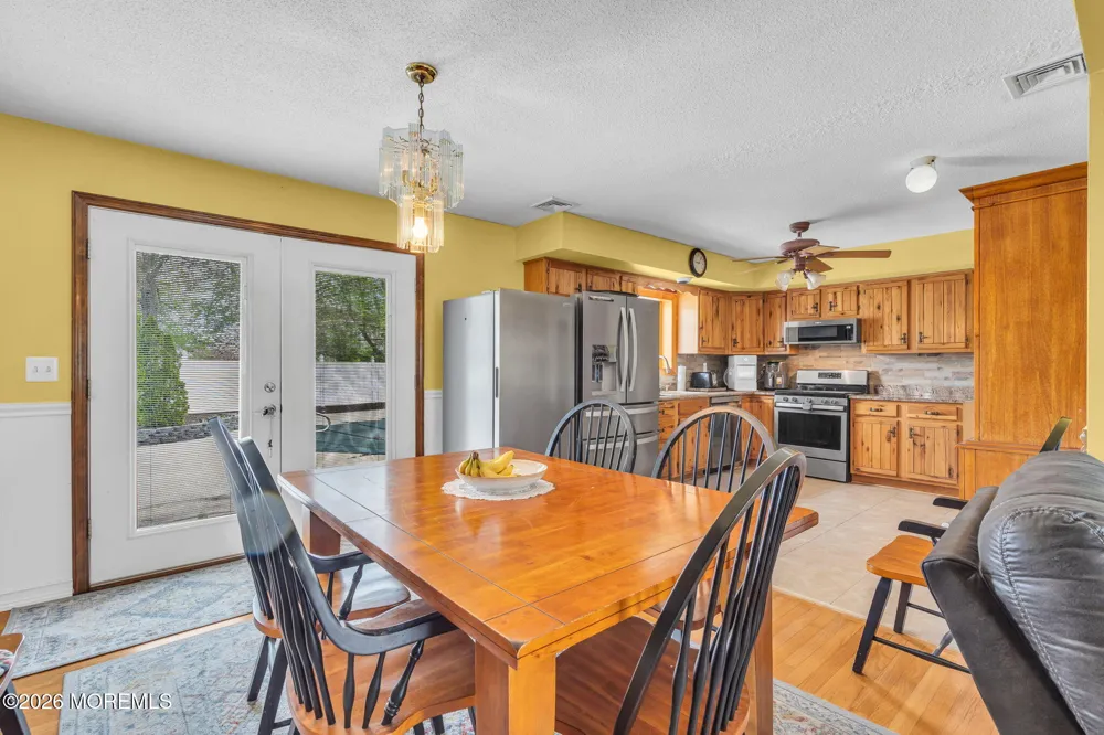 7 Glenwood Drive Bayville, NJ 08721