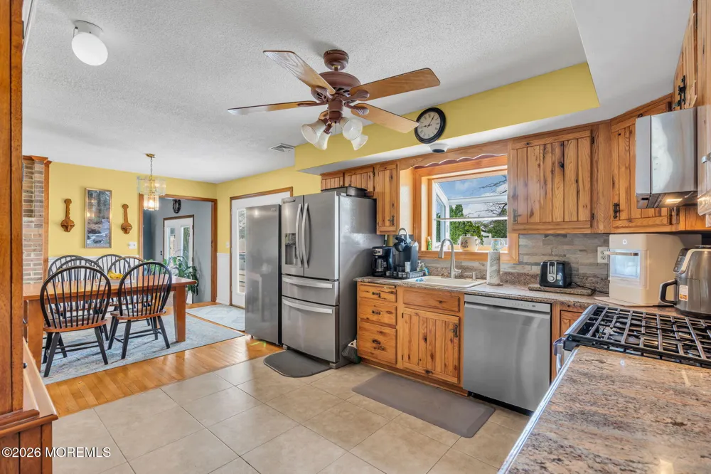 7 Glenwood Drive Bayville, NJ 08721