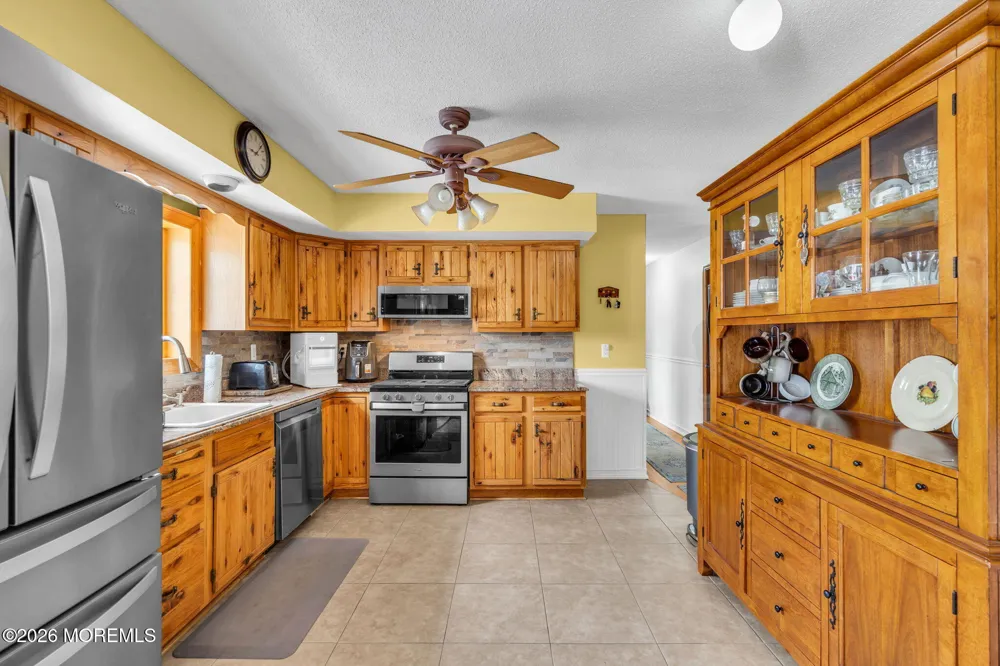 7 Glenwood Drive Bayville, NJ 08721
