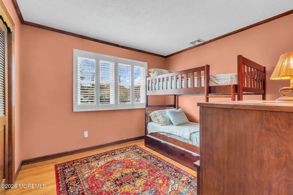 7 Glenwood Drive Bayville, NJ 08721