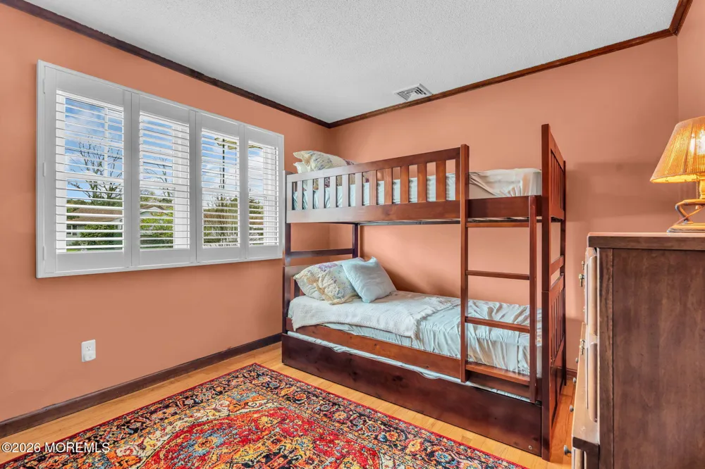 7 Glenwood Drive Bayville, NJ 08721
