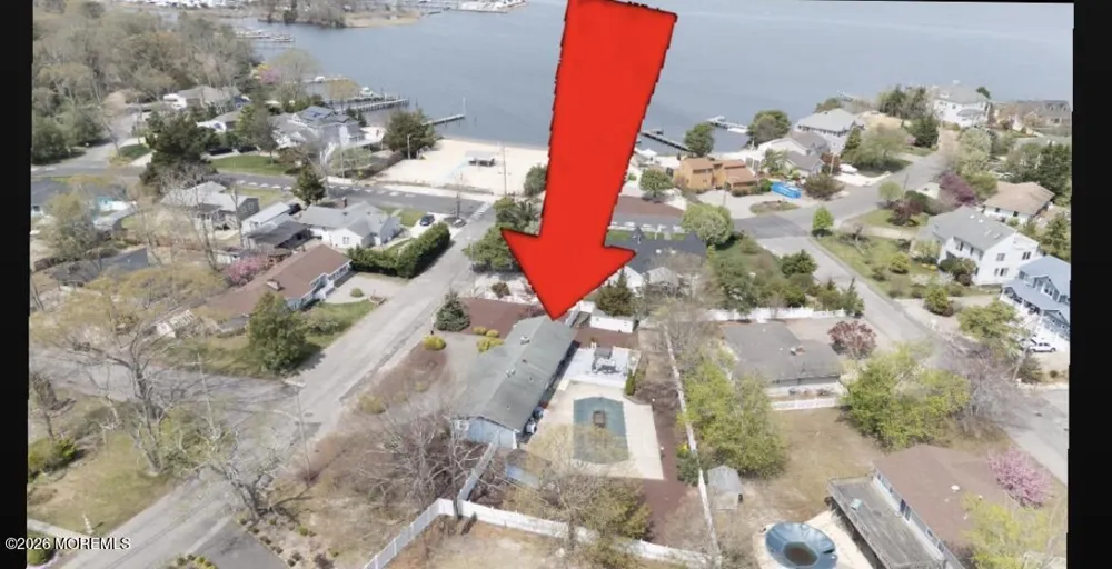 7 Glenwood Drive Bayville, NJ 08721