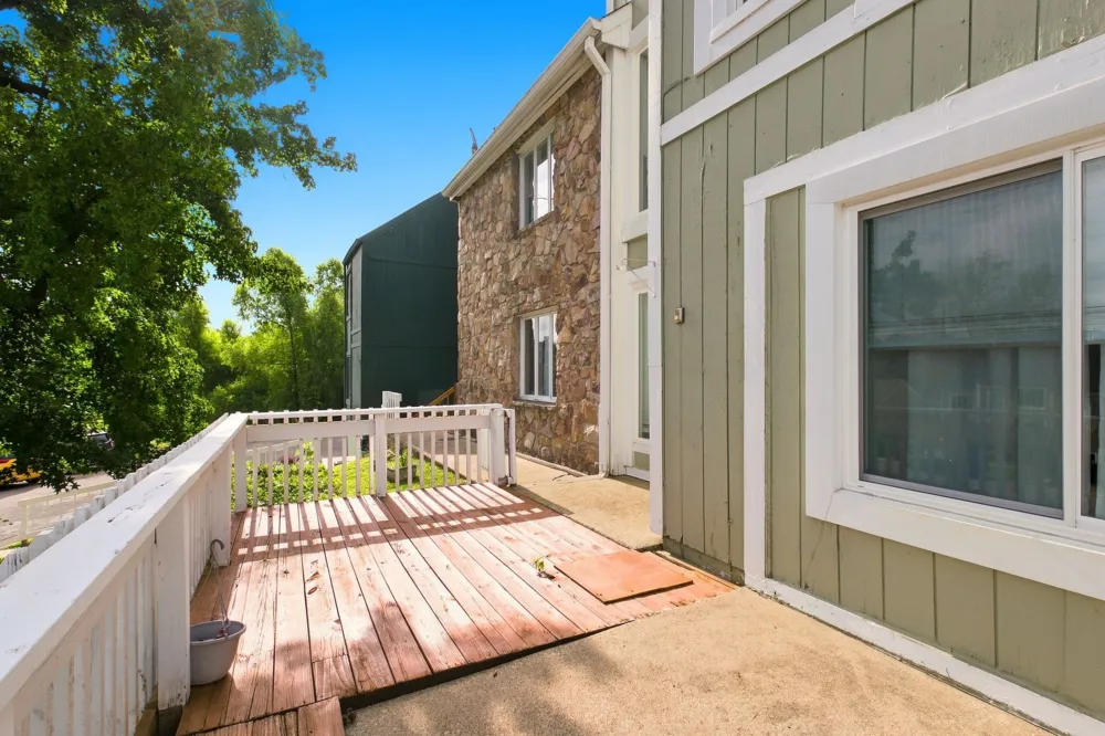 200 Raintree Dr Hermitage, TN 37076