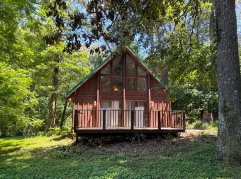240 Shawna Ln