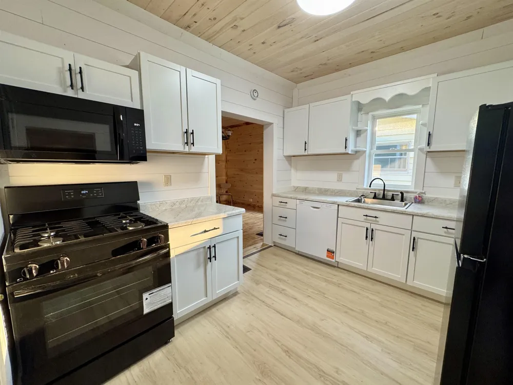605 E Garfield Street Cadillac City, MI 49601