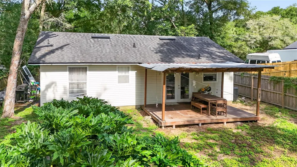 30832 RIDGEVIEW AVENUE Mount Plymouth, FL 32776