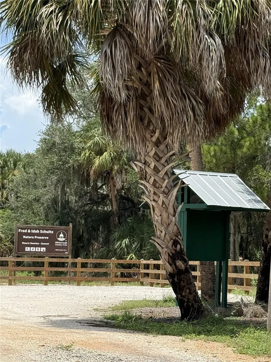 5997 KRACKER AVENUE Gibsonton, FL 33534
