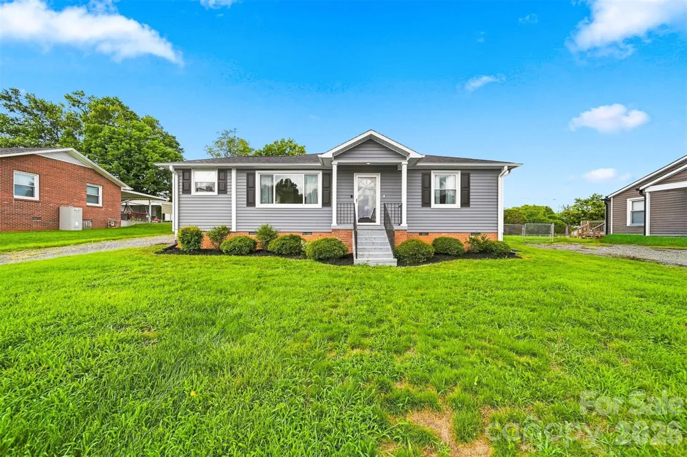 129 33rd Street NW Hickory, NC 28601