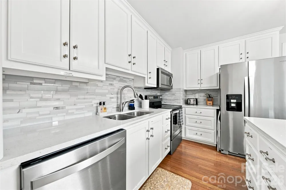 129 33rd Street NW Hickory, NC 28601