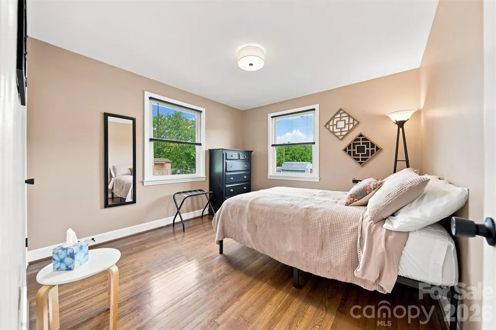 129 33rd Street NW Hickory, NC 28601