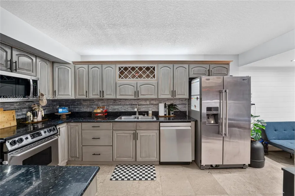 8703 Cleary Blvd Plantation, FL 33324