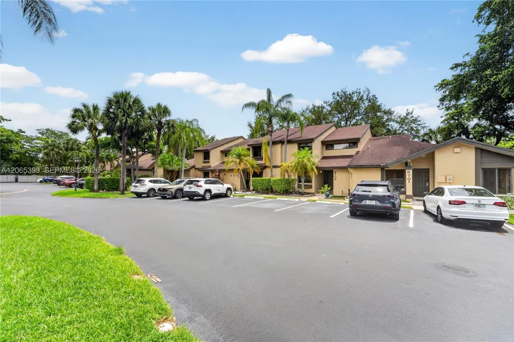 8703 Cleary Blvd Plantation, FL 33324