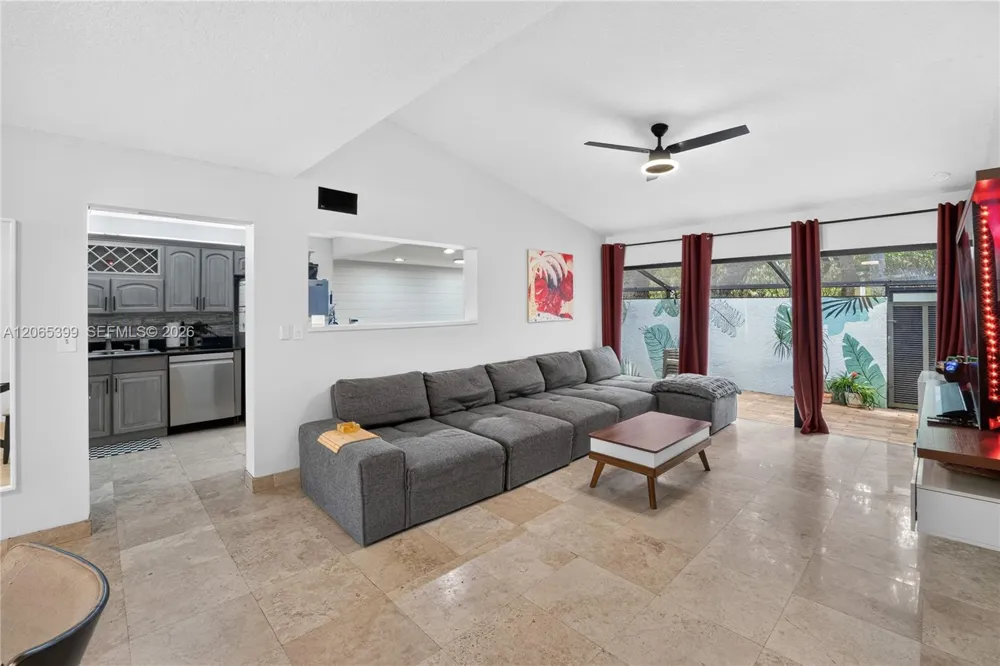 8703 Cleary Blvd Plantation, FL 33324