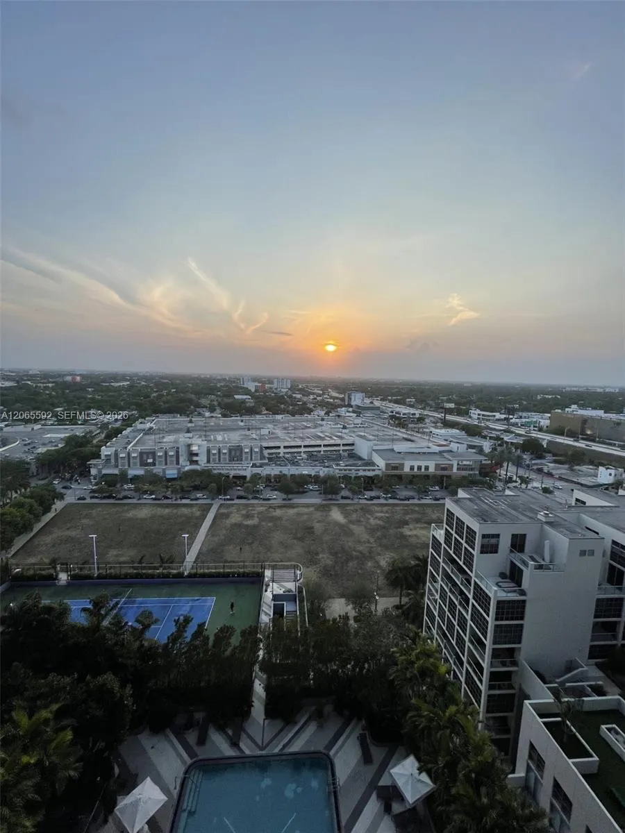 121 NE 34th St #1810 Miami, FL 33137