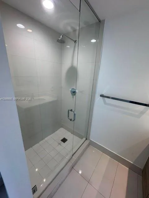 121 NE 34th St #1810 Miami, FL 33137