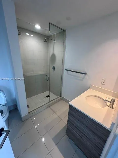 121 NE 34th St #1810 Miami, FL 33137