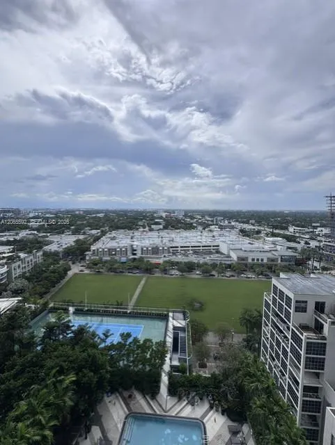 121 NE 34th St #1810 Miami, FL 33137